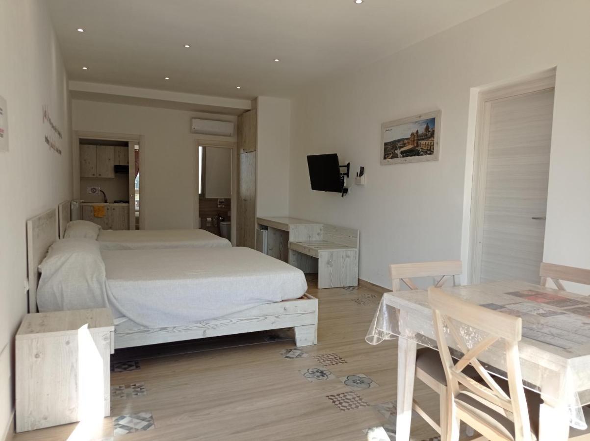 Sicily Rooms Appartamenti Carini Luaran gambar