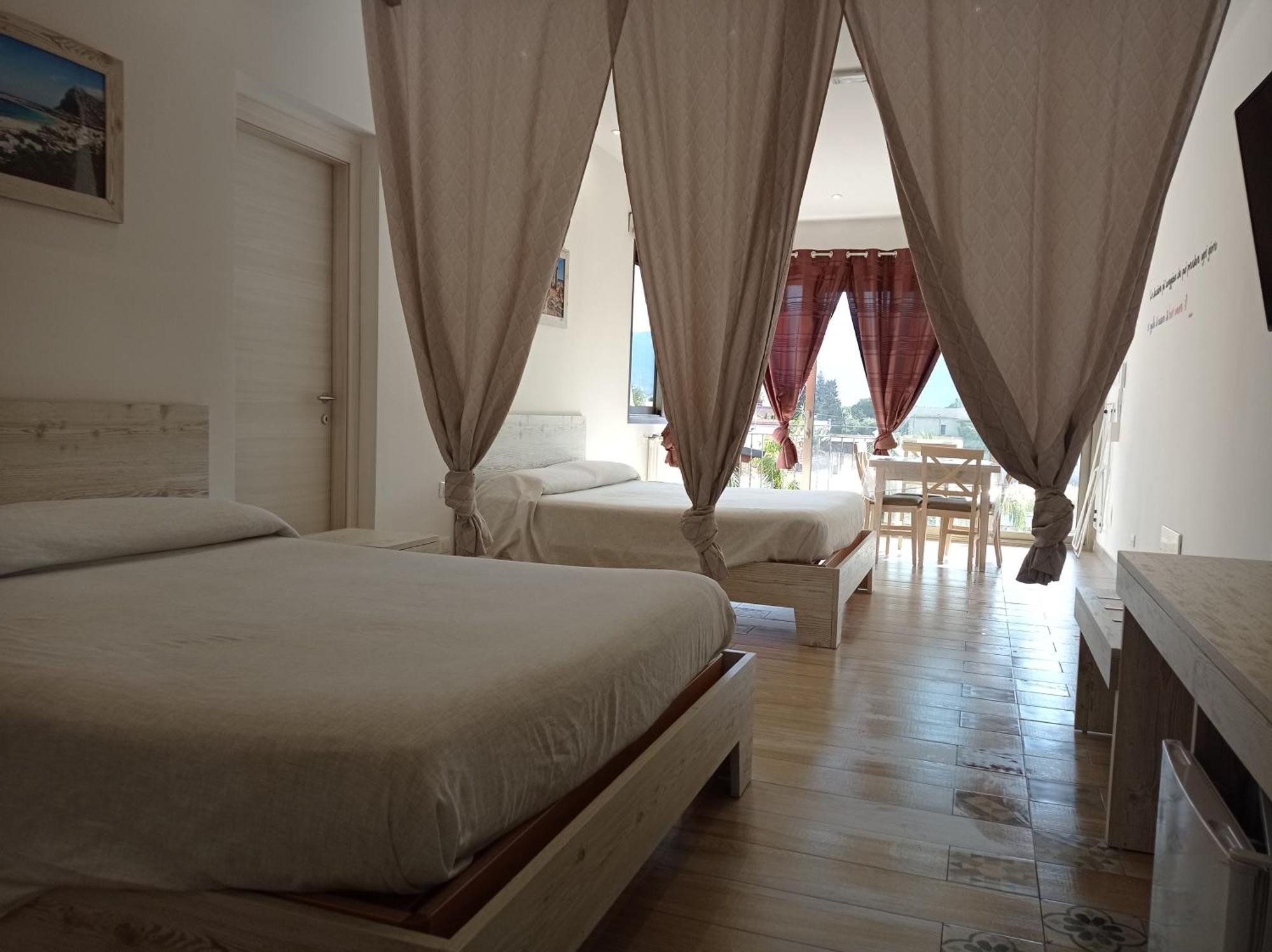 Sicily Rooms Appartamenti Carini Bilik gambar